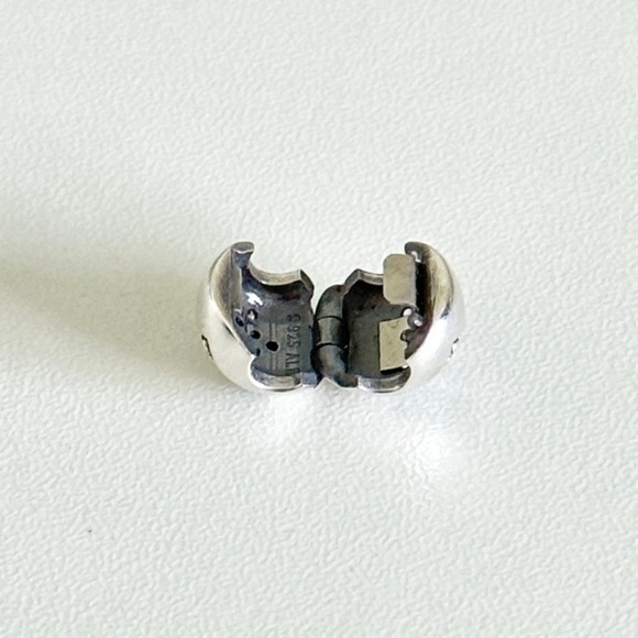 Pandora 925 You're A Star Sparkly Clear CZ Stone Rare Retired Clip Bead Charm - Picture 6 of 6